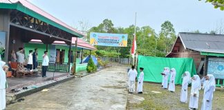 Peringati HSN 2025, Santri Teluk Bintuni Lakukan Kemah Bersama di Ponpes Thoriqul Huda