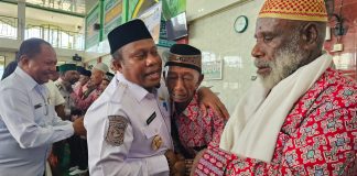 Wujudkan Janji Kampanye, Wakil Bupati Joko Lingara Berangkatkan 34 Orang ke Tanah Suci