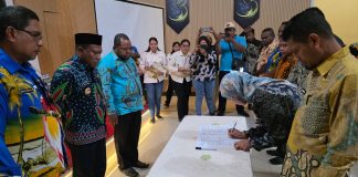 Serah Terima Jabatan di Dinas Perhubungan Teluk Bintuni, Wabup JL: Tra Boleh Baku Bombe