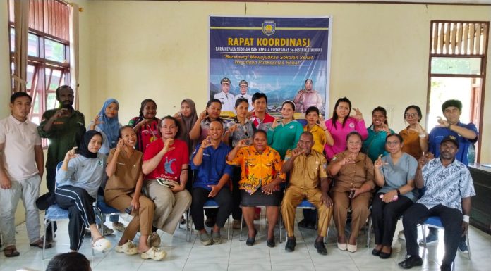 Kepala Distrik Tembuni Ingatkan Kepala Sekolah dan Kapus: Wajib Berada di Tempat Tugas