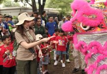 Meriahkan Tahun Kuda Api, Solo Safari Siapkan Bian Lian dan Liong Barongsai
