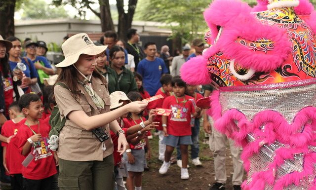 Meriahkan Tahun Kuda Api, Solo Safari Siapkan Bian Lian dan Liong Barongsai