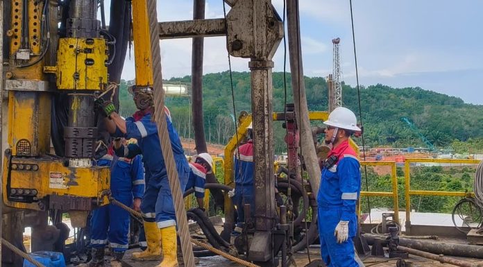 Ramadan di Tengah Rig: Ikhtiar Sunyi Perwira Elnusa Menjaga Energi untuk Negeri