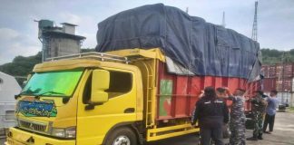 Selundupkan Rokok Ilegal, Sopir dan Kernet Truk Ditangkap TNI AL di Lembar