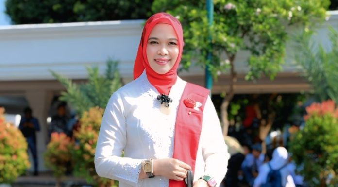 Dr. Dra. Hj. Sitti Ma’ani Nina, M.Si. CGCAE; Kartini Masa Kini dari Tanah Jawara