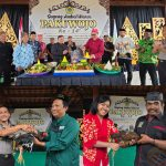 Perayaan HUT ke 14 Pakuwojo Bintuni Berlangsung Semarak, Pendopo Awarepi Penuh Sesak
