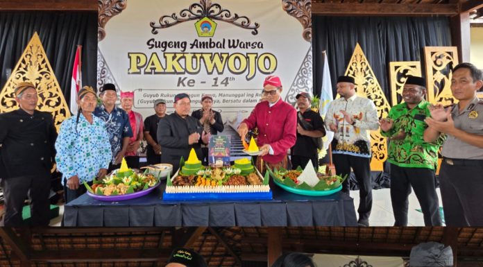 Perayaan HUT ke 14 Pakuwojo Bintuni Berlangsung Semarak, Pendopo Awarepi Penuh Sesak