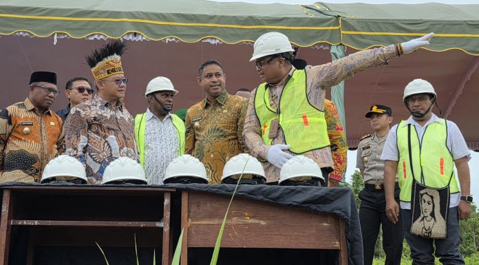 Kemendikdasmen Akan Bangun SD dan SMP Terintegrasi untuk Anak-anak Asli Papua