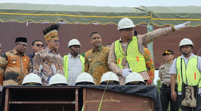 Pemda Teluk Bintuni Bangun Sekolah Terintegrasi untuk Anak Asli Papua dari Pedalaman