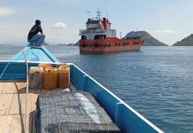 Usai Jadi Bukti Kejahatan, Kapal SPOB Sisar Matiti Dikembalikan ke Perusda Bintuni Maju Mandiri