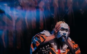 Mengenal “Monolog Topeng DAM”: Saat Topeng Pajegan Bertemu Commedia dell’arte di Amsterdam