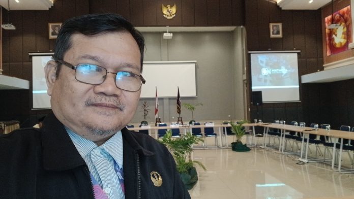 Dr Rakeeman