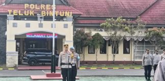 Apel Perdana Sebagai Kapolres Teluk Bintuni, AKBP Marully: Polisi Jangan Jadi Sumber Masalah