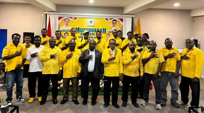 Sah! Joni Nehemia Pakage Nahkodai Golkar Nabire, Bidik 6 Kursi di Pemilu 2031